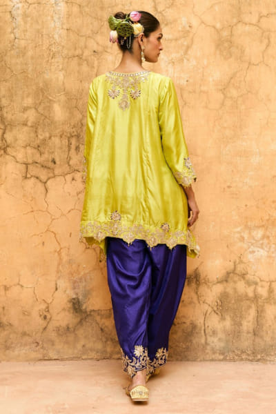 Vinita Bhansali Purple and green motif embroidered kurta set VINIAUG26D152400