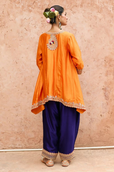 Vinita Bhansali Orange and purple embroidered kurta set VINIAUG26D153511