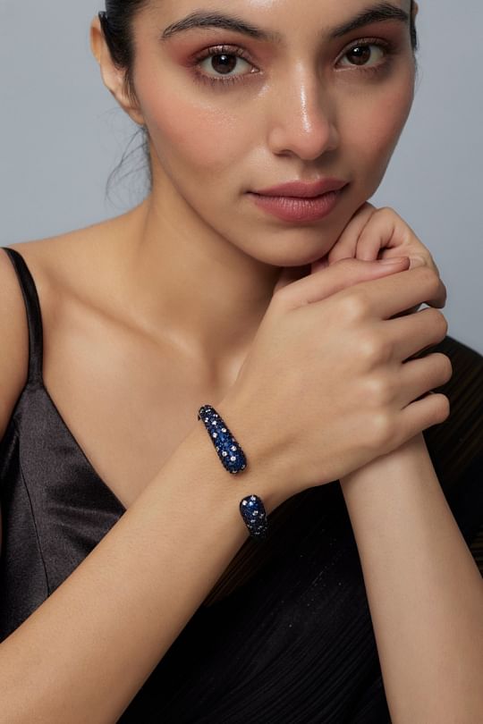 VIVINIA by Vidhi Mehra