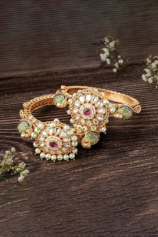 VIVINIA by Vidhi Mehra