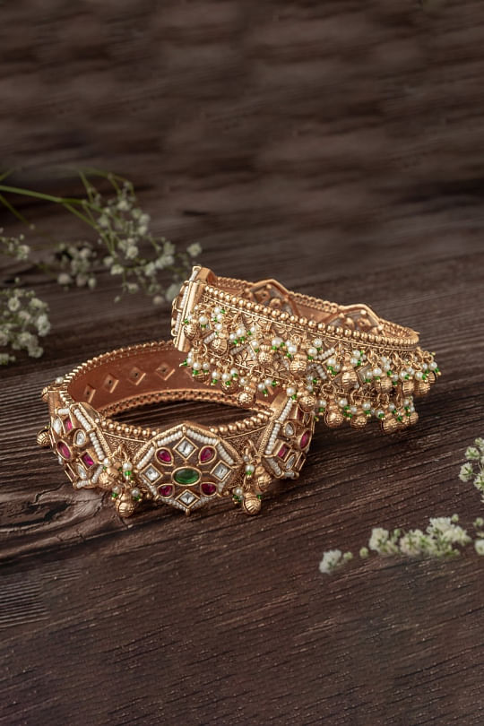 VIVINIA by Vidhi Mehra