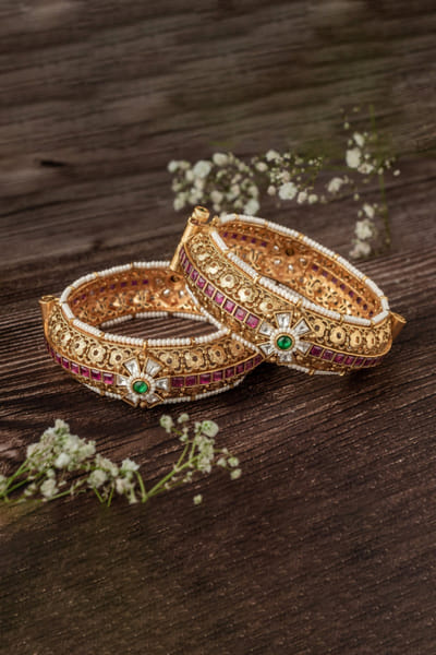 VIVINIA by Vidhi Mehra Gold stone bangles VIVMAR25D119973