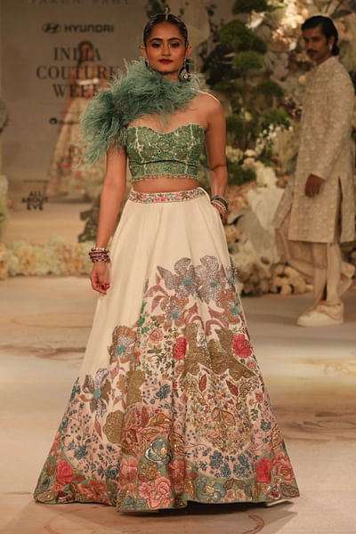 Ivory cutdana embroidered lehenga set