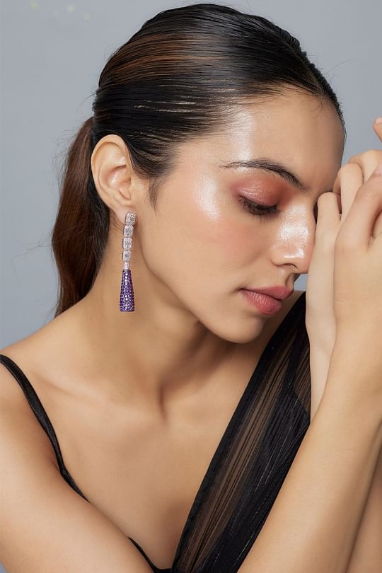 VIVINIA by Vidhi Mehra