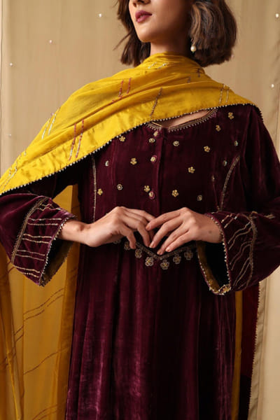 Khushboo & Pankaj Maroon and yellow embroidered velvet kurta set KHUSAPR26D143248