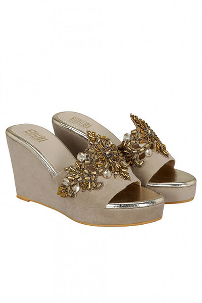 Grey suede embroidered wedges