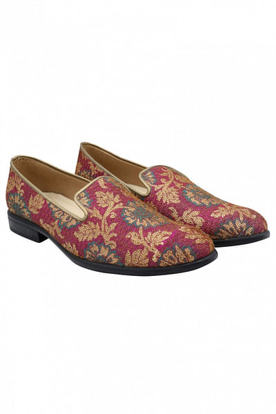 Pink jacquard loafers