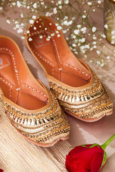 Gold bead embroidered juttis