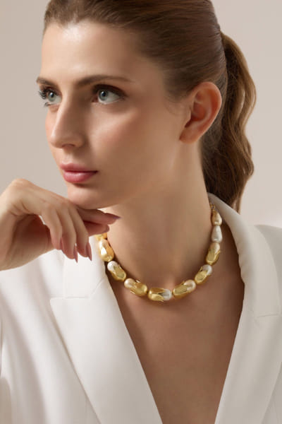 Gold sculpted baroque pearl necklace