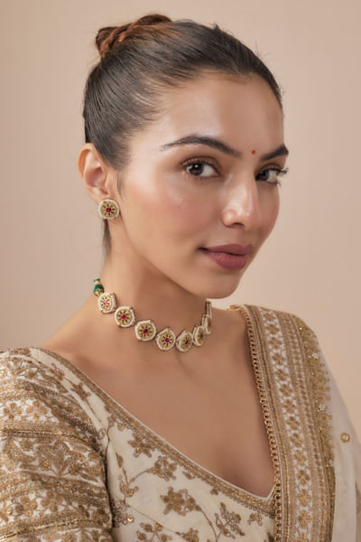Green kundan embellished choker set
