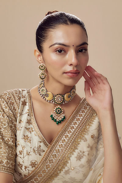 Gold and green kundan necklace set