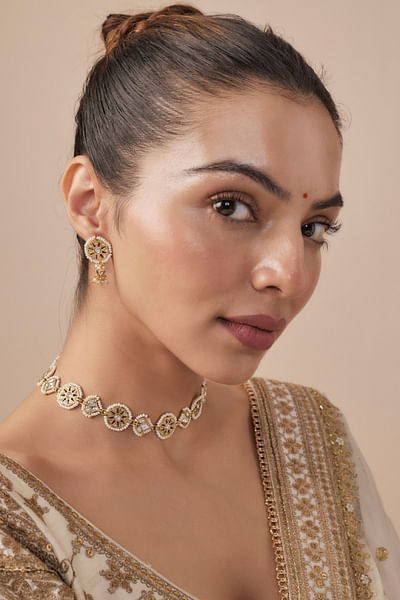 Gold and white kundan embellished choker set