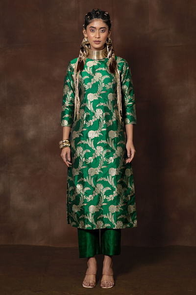 Green floral woven banarasi brocade kurta set