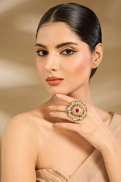 Red stone embellished oversized ring