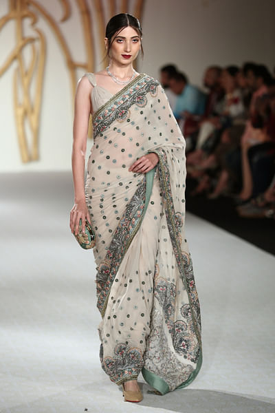 Art nouveau Sari 