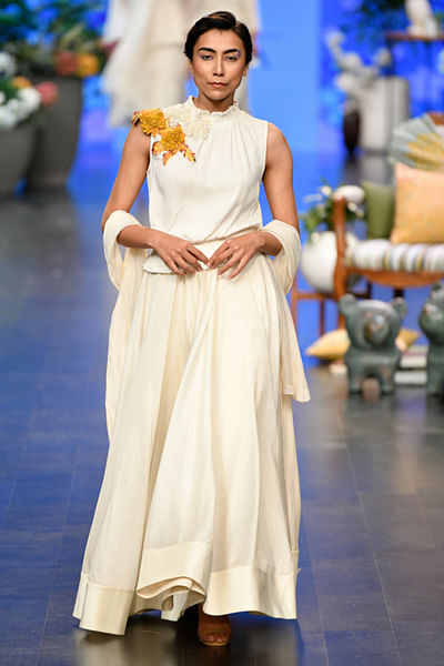 Ivory flower motif skirt set