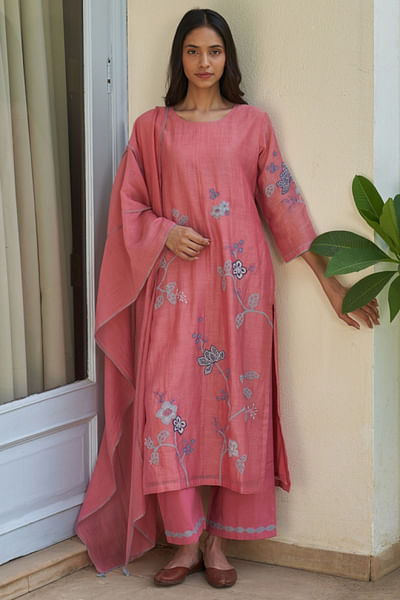 Pink applique embroidered kurta set