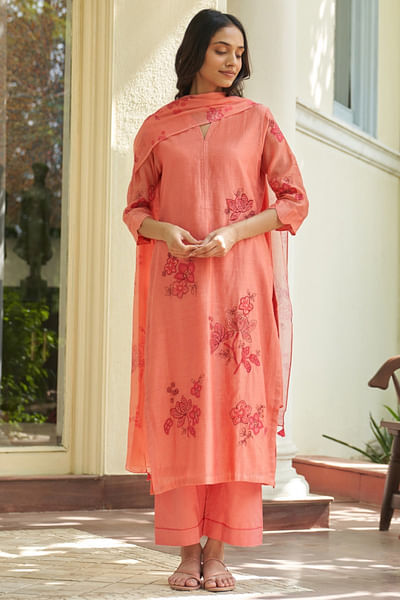Hibiscus floral embroidered kurta set