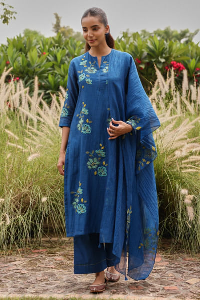 Indigo floral thread-applique kurta set