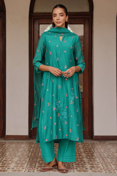 Teal floral thread-appliqued kurta set
