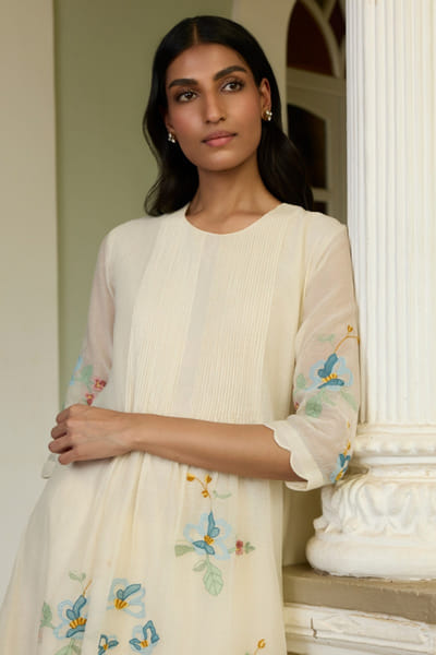 Vaayu Ivory appliqué embroidered co-ord set VAAYAPR26D143010