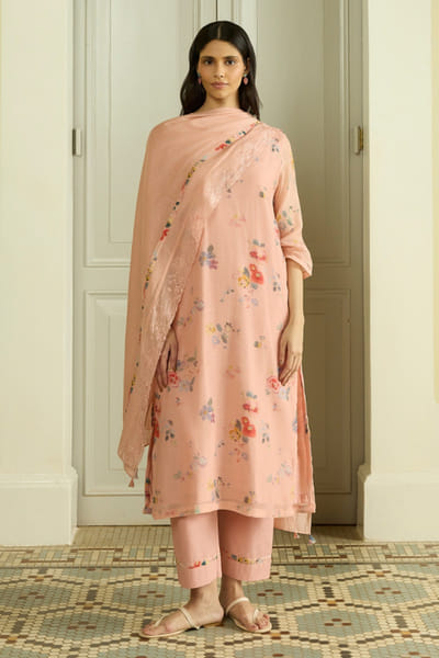 Vaayu Peach print embroidered kurta set VAAYAPR26D143016