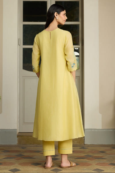 Vaayu Lemon floral applique kurta set VAAYJUN26D248079
