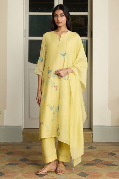 Vaayu Lemon floral appliqué kurta set VAAYJUN26D248080