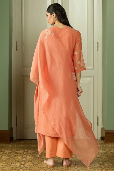 Vaayu Tangerine floral applique kurta set VAAYJUN26D248084