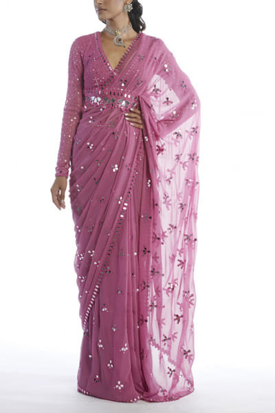 Vvani by Vani Vats Blush pink embellished sari set VVACHAMAK2117
