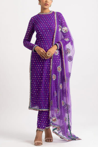 Vvani by Vani Vats Purple embroidered kurta set VVARANGSS2203