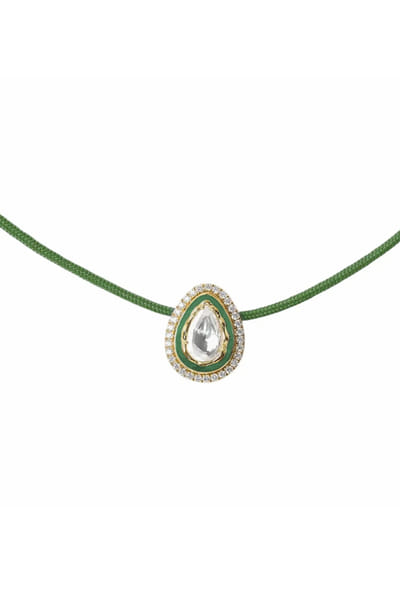 Vixii Emerald green and gold polki diamond necklace VIXIAUG26D153490