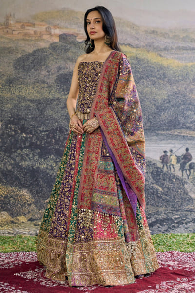 Itrh Multicoloured jamevar corset lehenga set ITRMAR26D241070