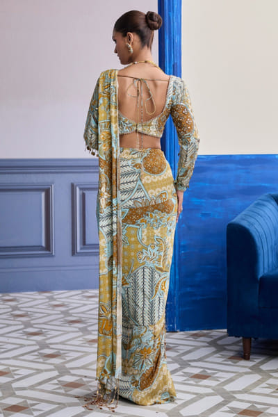 DiyaRajvvir Yellow floral printed draped dhoti-sari set DIYAAUG26D252001