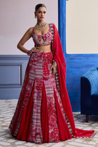 DiyaRajvvir Red floral printed skirt set DIYAAUG26D252008