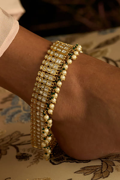 Preeti Mohan White kundan anklet PREEJUL26D348673
