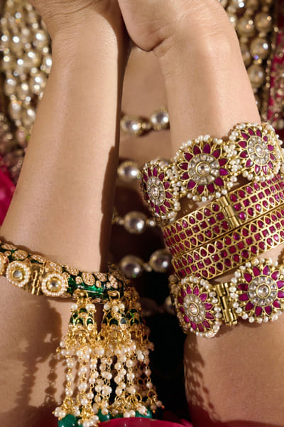 Preeti Mohan Gold and red kundan bangles PREEJUL26D248522