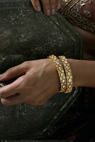 Preeti Mohan Gold moissanite polki embellished bangles PREEJUL26D248517