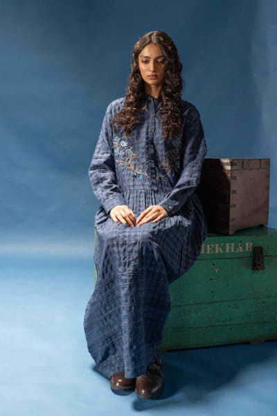Subtle Shuttle Studio Navy blue floral hand embroidered dress SUBTJUN26D146461