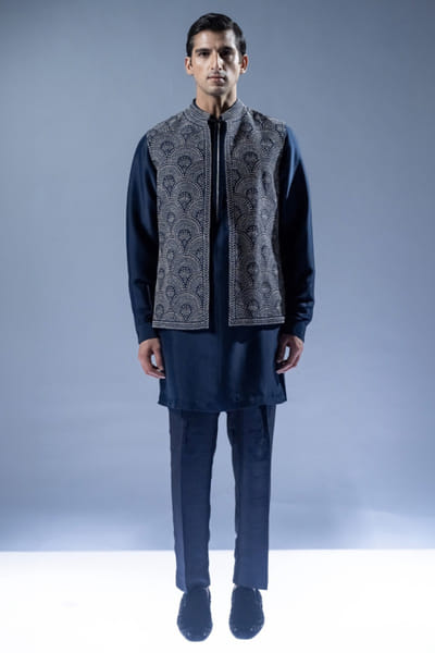 Rohit Gandhi + Rahul Khanna Blue 3D embroidered bandi set ROHIAUG26D152967