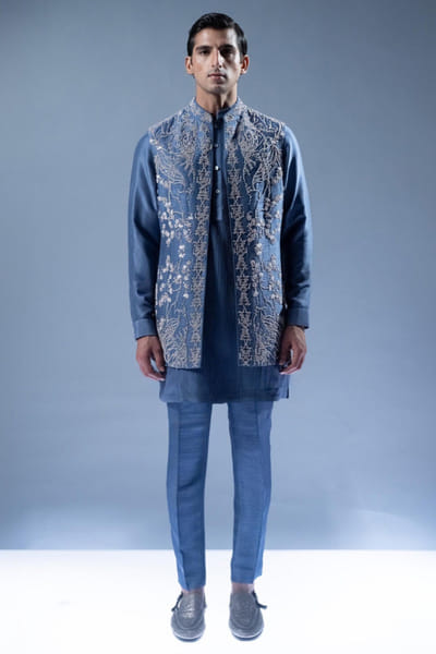 Rohit Gandhi + Rahul Khanna Marble blue 3D embroidered bandi set ROHIAUG26D152966