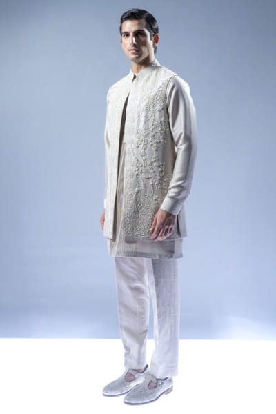 Rohit Gandhi + Rahul Khanna Ivory embossed heritage motifs jacket set ROHIAUG26D152964