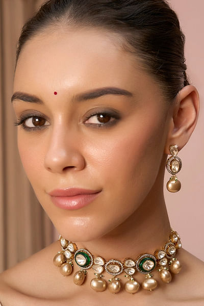Ivory and green polki choker set