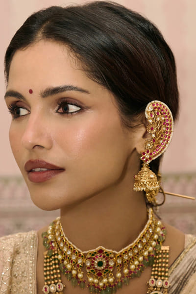Preeti Mohan Red and green kundan stone choker PREEJUN26D148270