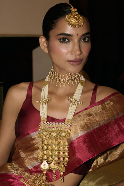 Preeti Mohan Gold finish kundan necklace set PREEJUN26D148274