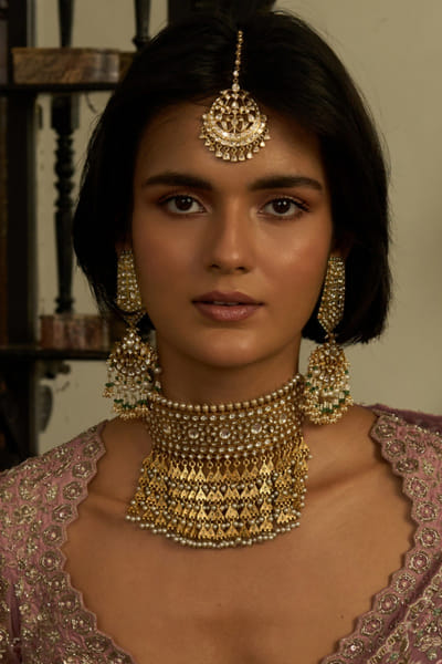 Preeti Mohan Gold plated kundan choker set PREEJUN26D148277
