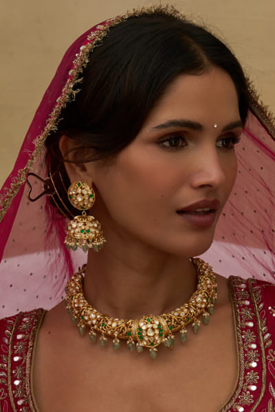 Preeti Mohan Green moissanite hasli necklace set PREEJUN26D148285