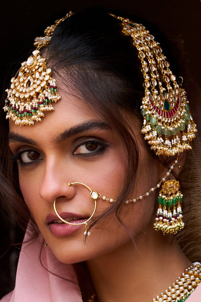 Pink and green kundan passa