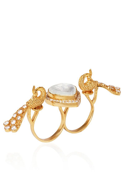 Gold polki embellished double finger ring