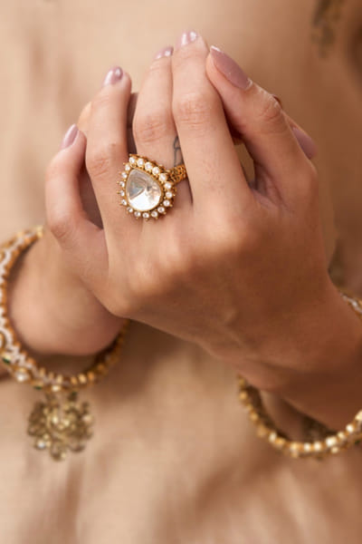 White kundan encrusted ring